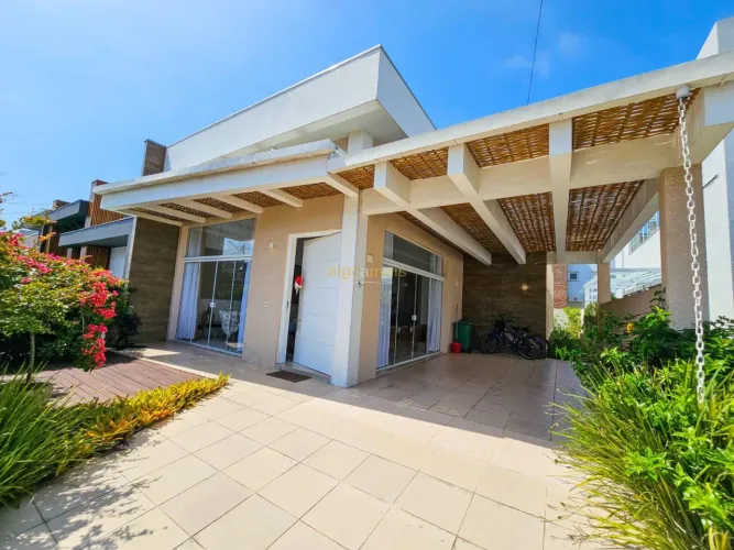 Casa em Condomínio Mobiliada em Condominio Las Palmas Xangri-Lá - Venda REF: CA3008
