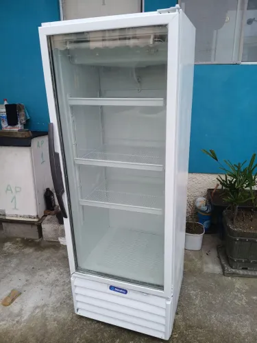 Cervejeira Metal frio 400 litros funcionando/ entrego