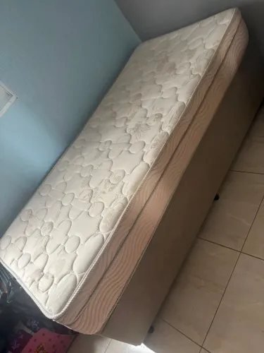 Cama box de solteiro