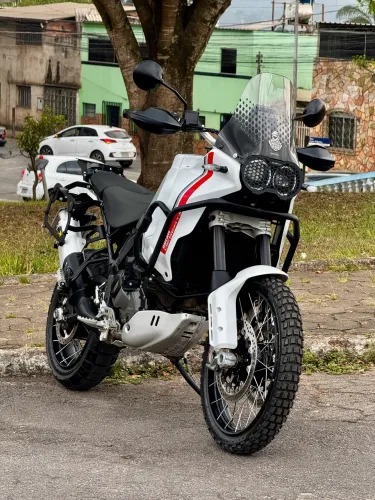 Ducati Desert X 937 2024.