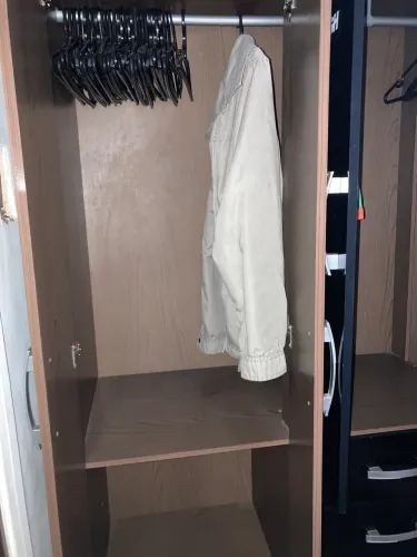 Guarda roupa de solteiro
