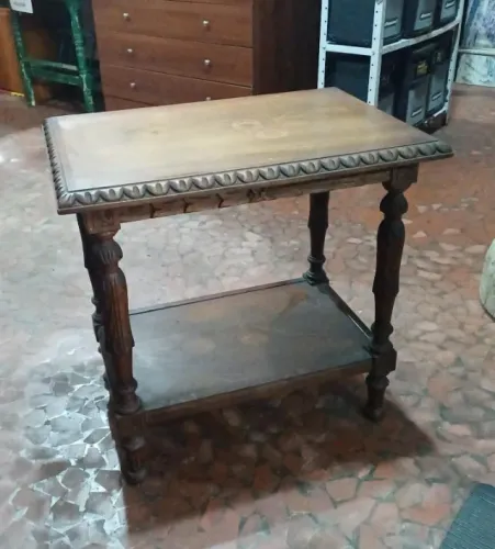 Mesa lateral de consola do final do século XIX