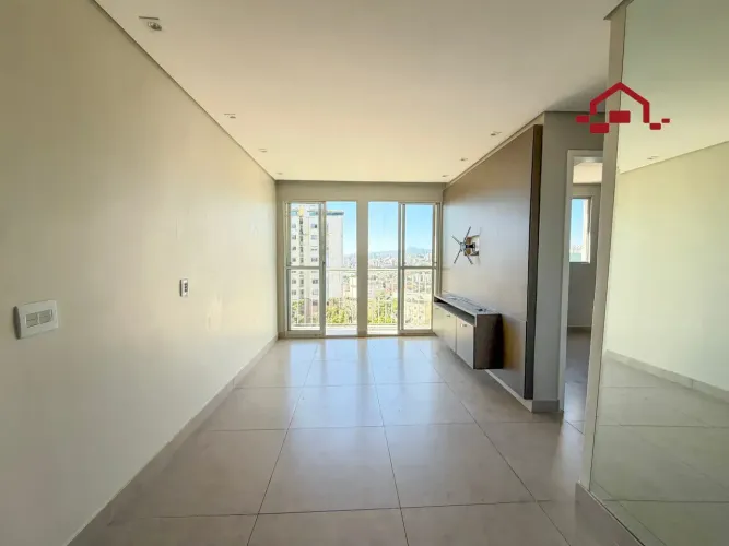 Apartamento para alugar com 2 quartos, armários planejados, 1 vaga coberta e lazer complet