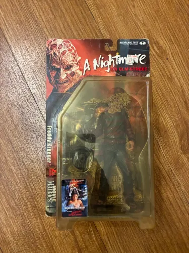Freddy Krueger Mcfarlane Movie Maniacs Neca