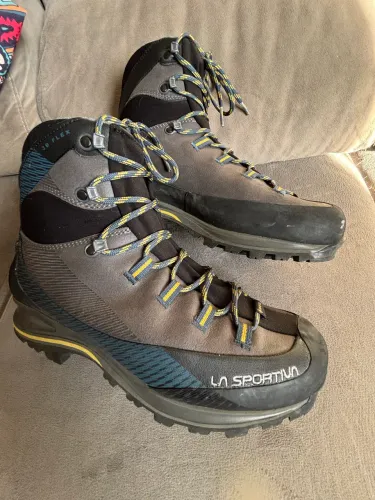 Bota La Sportiva Trango TRK Leather GTX - Tam. 41 BR | Estado de Nova