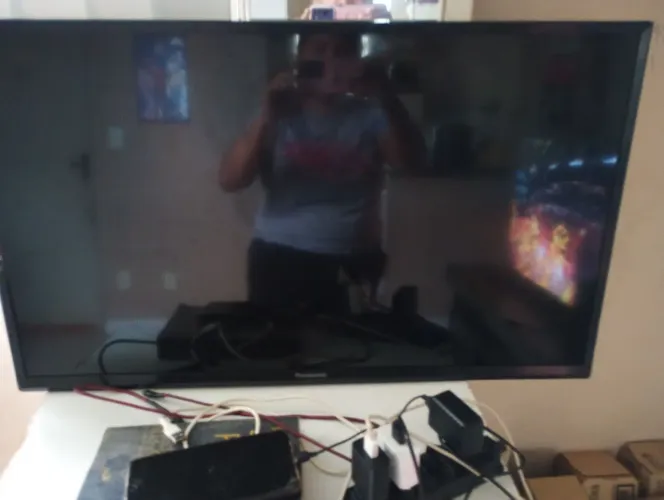 Vendo Televisão pode ser usada para reciclagem.