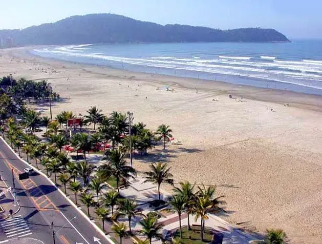 Apto Praia Grande p/ temporada de frente para o mar