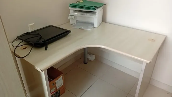 Vendo mesas de escritório