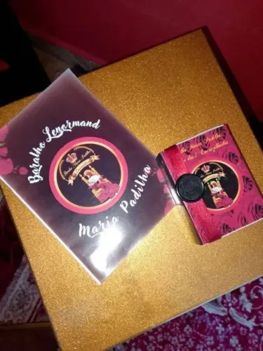Livro esotérico Maria Padilha edição de luxo
