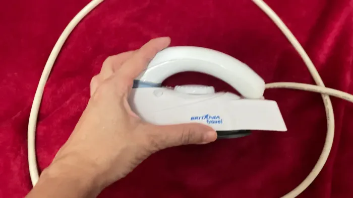 Mini ferro de passar Britânia para viagem 