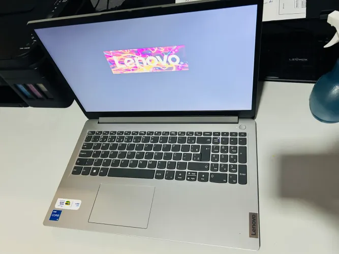 Notebook Lenovo Idea Pad I5