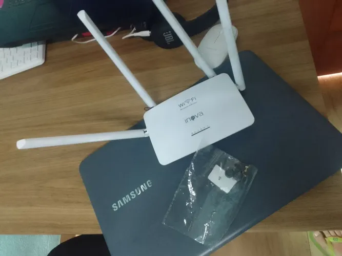 Notebook P/ retirar peças + Expansor de sinal WI-FI