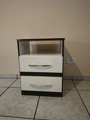 Mesa de cabeceira