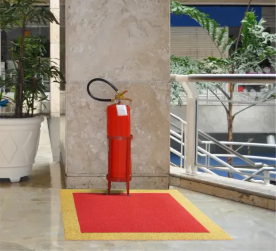 Tapete Firekap Kapazi para Demarcação de Extintor 1 metro por 1 metro promoção