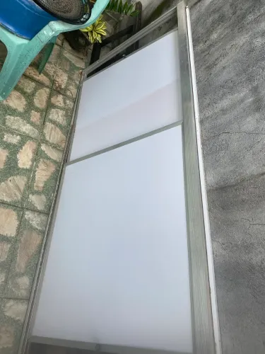 Porta de armário por 130$