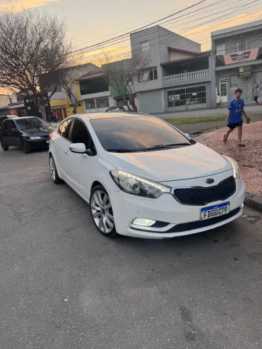 Kia Motors Cerato 1.6 16V Flex Aut. 2014