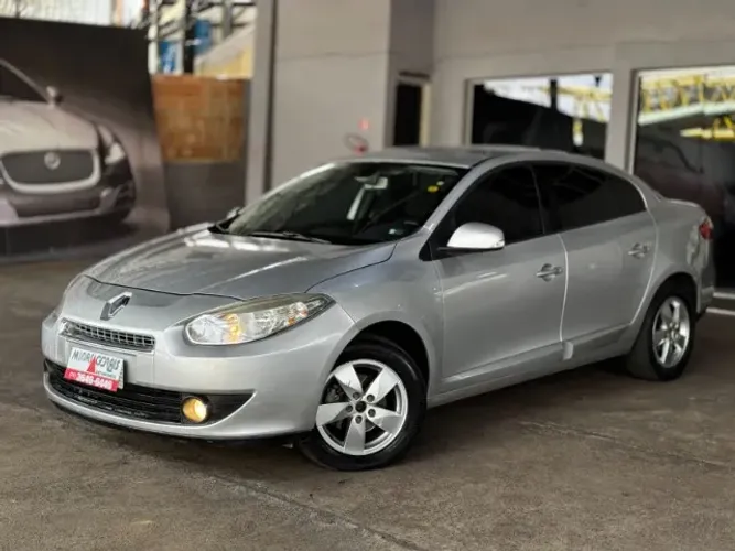 Renault Fluence Sed. Dynamique 2.0 16V Flex Mec. 2013
