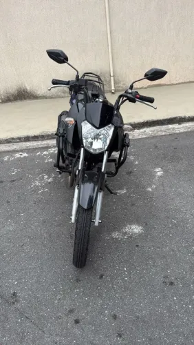 Aluga-se motos para entregadores de app