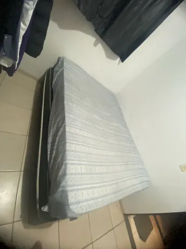 Cama box embutida