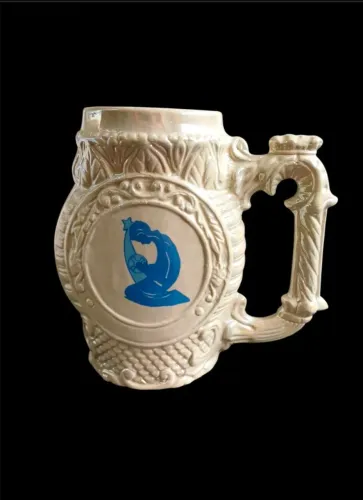 Antigo caneco de chopp da Porcelana São Paulo Pedreira SP. Item histórico de 1982