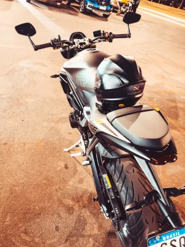 Triumph Street Triple 765 R 2024 - Apenas 8 mil km - Jeskap Full + Original