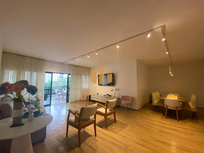 Apartamento para venda no bairro de em Casa Amarela, imóvel fica próximo ao Sítio da trind