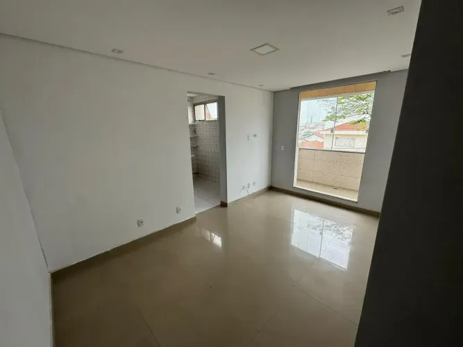 Imóvel para aluguel possui 50 metros quadrados com 2 quartos em Vila Santa Maria - São Pau