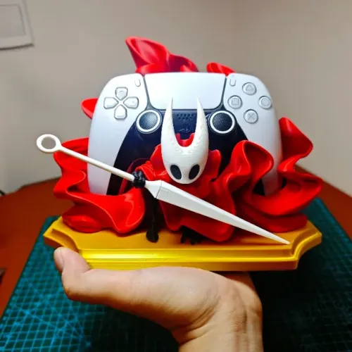 SUPORTE DE CONTROLE HOLLOW KNIGHT: SILKSONG (HORNET)