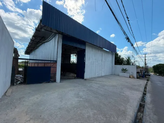 ALUGO GALPÃO NO TARUMA 660 M2 RECEM CONSTRUIDO