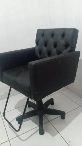 Cadeira de salão usada