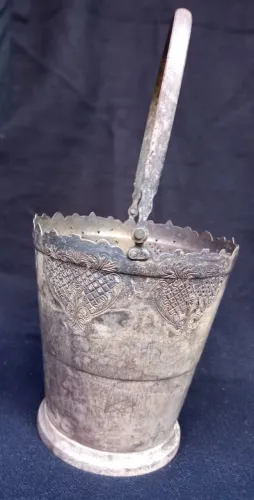 Balde de Gelo Cestinha em Metal Prateado com Alça - Decoração Vintage