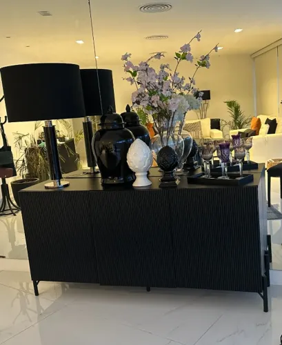 Buffet Tok&Stok Preto 160cm | Como Novo | Elegante, Espaçoso e Sofisticado