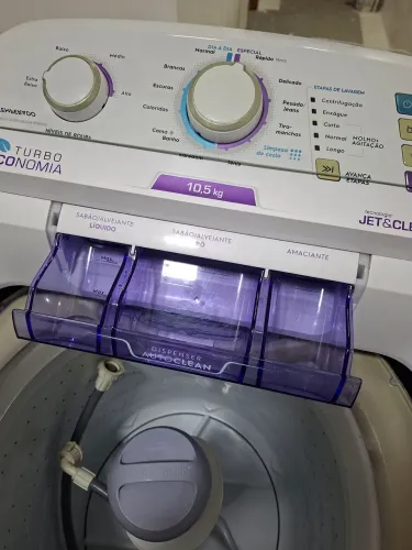 Máquina de Lavar - Electrolux LAC11