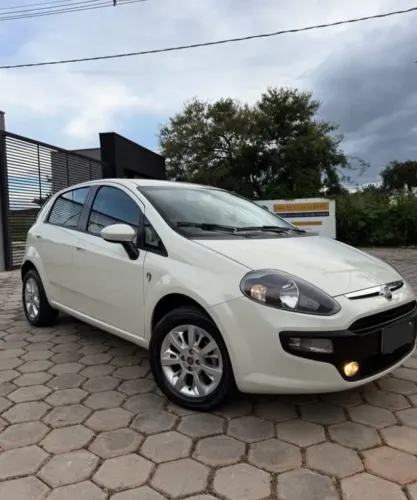 Fiat Punto Attractive 1.4 Fire Flex 8V 5P 2017