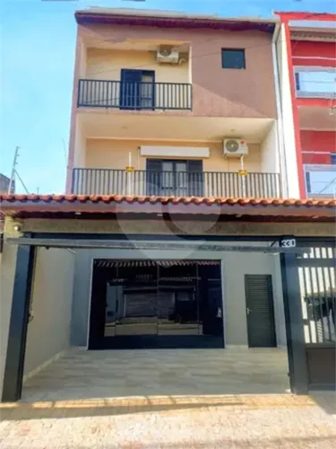 Sobrado à venda com 3 quartos, sendo 1 suíte, em Jardim São Guilherme, Sorocaba - SP