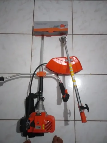 Rocadeira e motopoda 