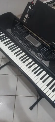 Teclado casio profissional Ctk811ex com sensibilidade e pedestal