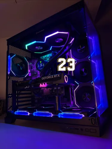 PC GAMER RYZEN 7 7700/ 32GB/ RTX 5060 @23GAMER_