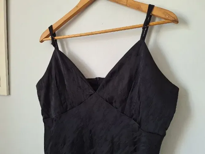 vestido de cetim midi festa preto GG