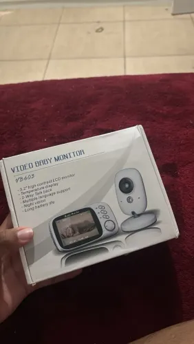 Vende se baba eletrônica
