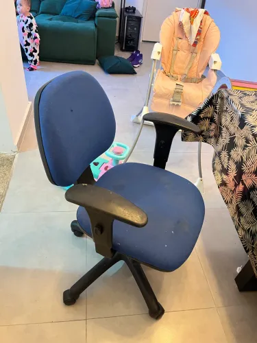 Cadeira escritório azul