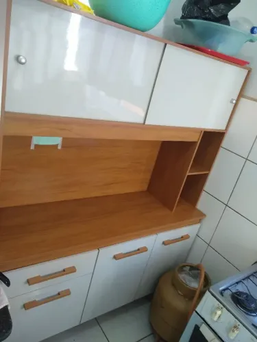 Vendo armário 2 por 1,40 novinho em perfeito estado