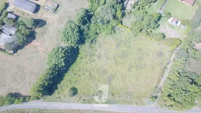Terreno à venda de 5.780 m² em Artemis