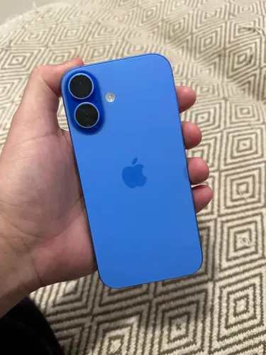 iPhone 16
