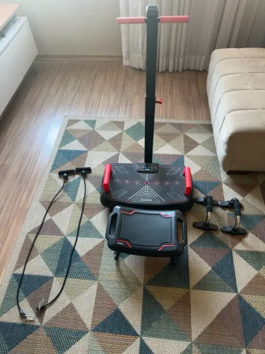 Plataforma Vibratória Genis + Barra + Elásticos + Apoios para Flexão
