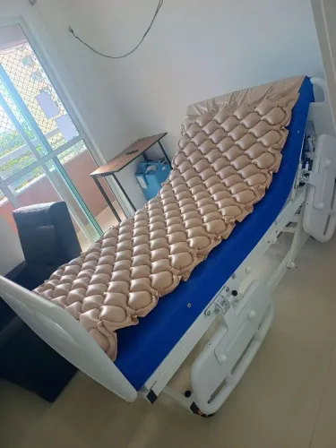 Vendo cama hospitalar 
