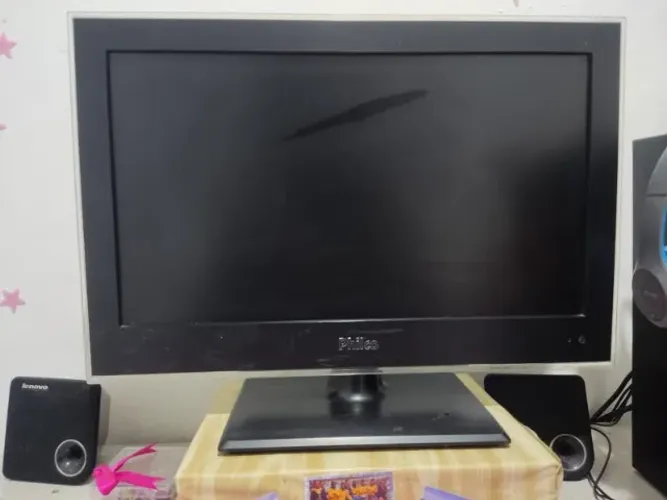 Monitor / TV LED 19" HD Philco