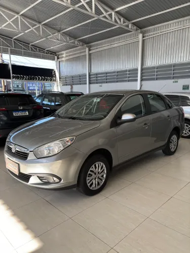 Fiat Grand Siena Attrac. 1.4 EVO F.flex 8V 2013