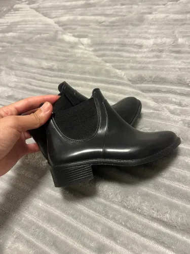 Bota infantil menina preta emborrachada tamanho 25/26