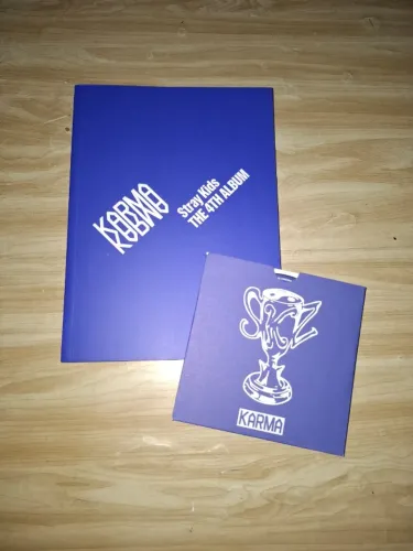 Photobook Stray Kids - Karma + CD